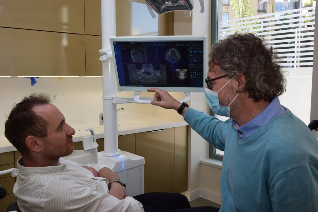 rehabilitación dental y odontología cosmética: Budapest, Hungría